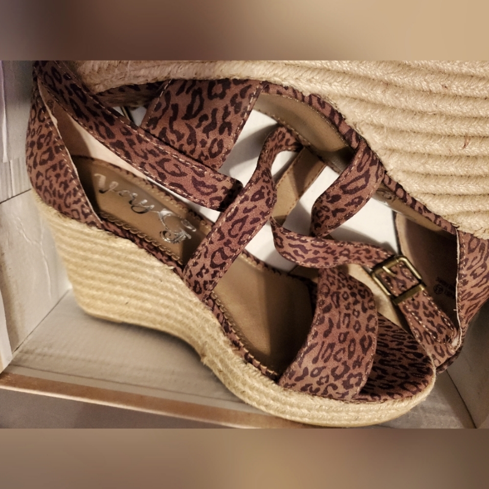NIB Very G Leopard Print Wedge Espadrilles